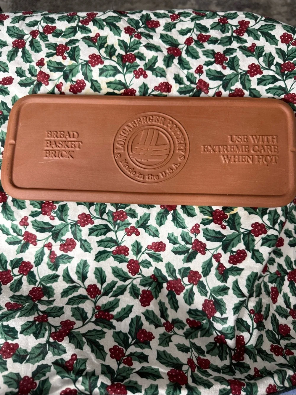 Longaberger Terracotta Bread Basket Warming Stone with Christmas Cover